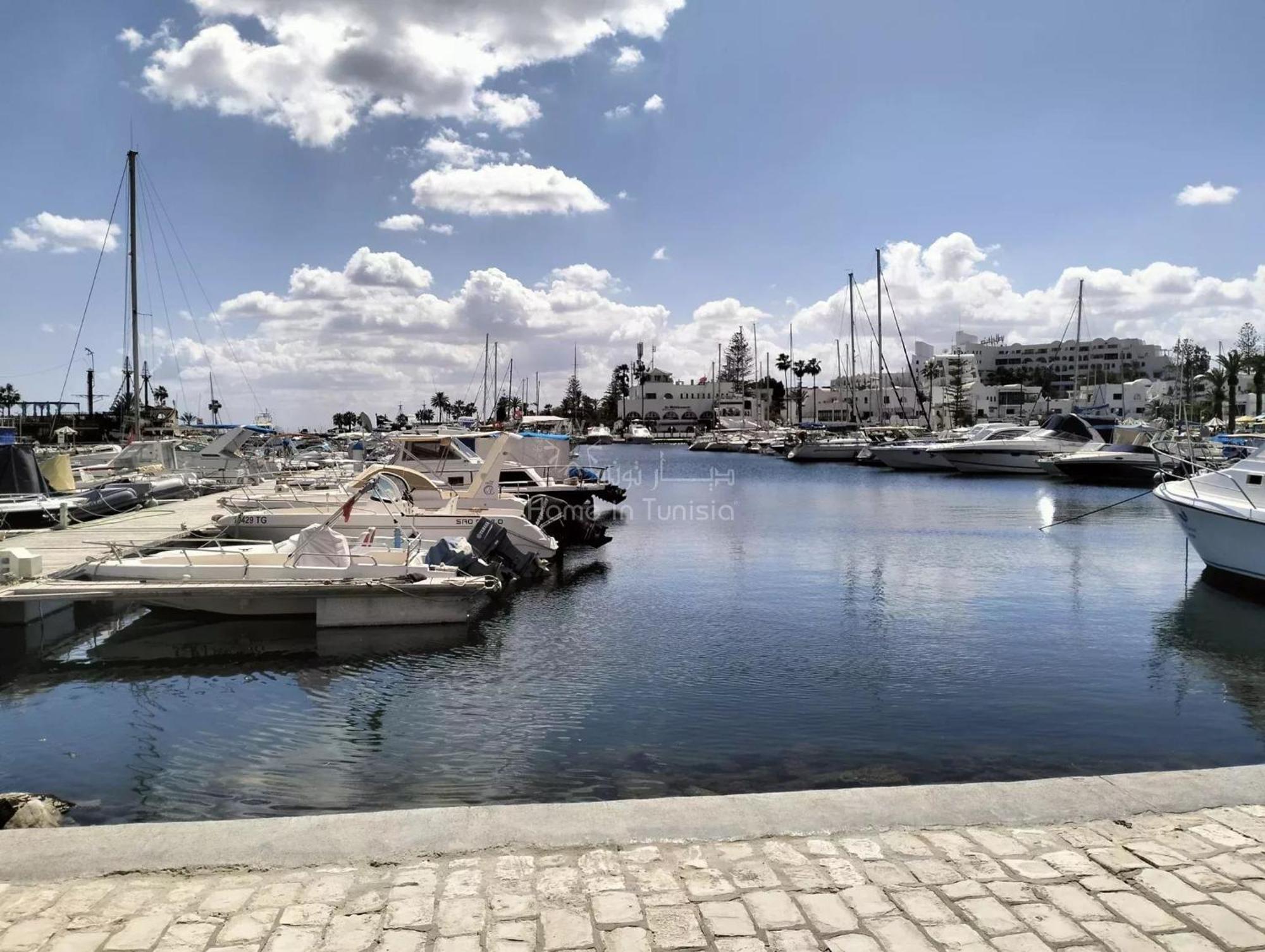 Apartment A Charming S1 In Port Kantaoui With Port View